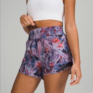 Lululemon Hotty Hot Low-Rise 2.5” Shorts